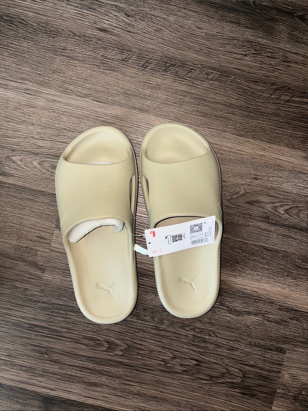 PUMA Sand Beige Slip-On Slide Sandals, size 10